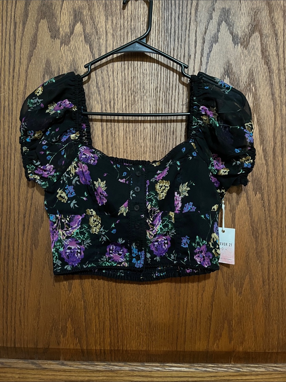 Forever 21 Black Floral Square-Neck Puff Sleeve Crop Top
